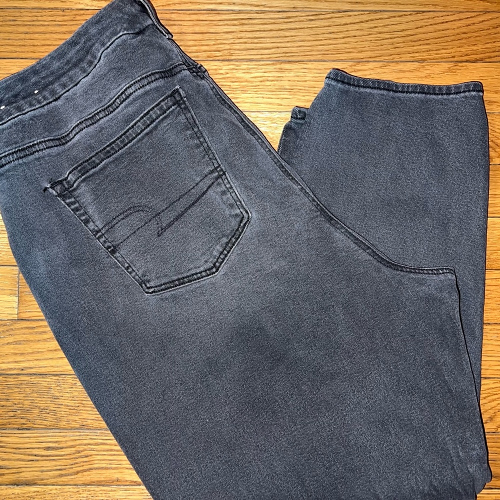 American Eagle Mom Jeans